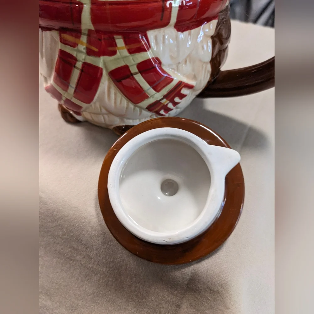 Vintage Pier 1 Imports:Hand painted Chilly Billy Teapot
